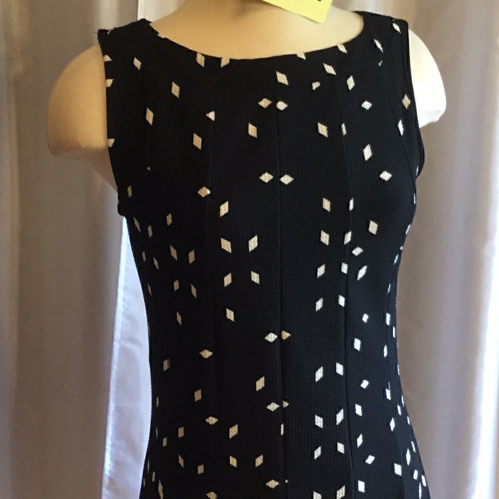 Sleeveless dress in waffle weave poly blend small - Picture 4 of 15